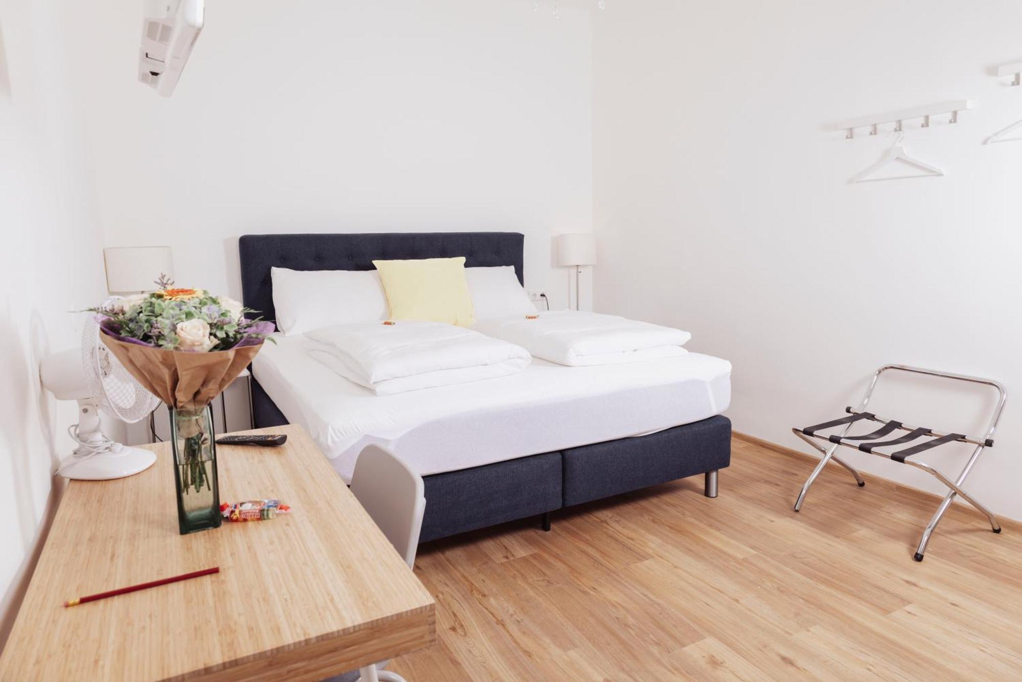Cityhotel Am Domplatz Self-Checkin 克拉根福 外观 照片